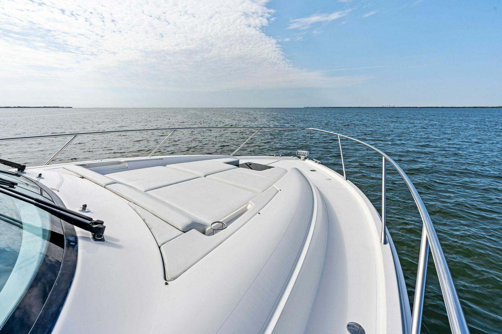 Slide: The Image of 2019 Tiara Yachts 49 Coupe VICTORY - 4327832