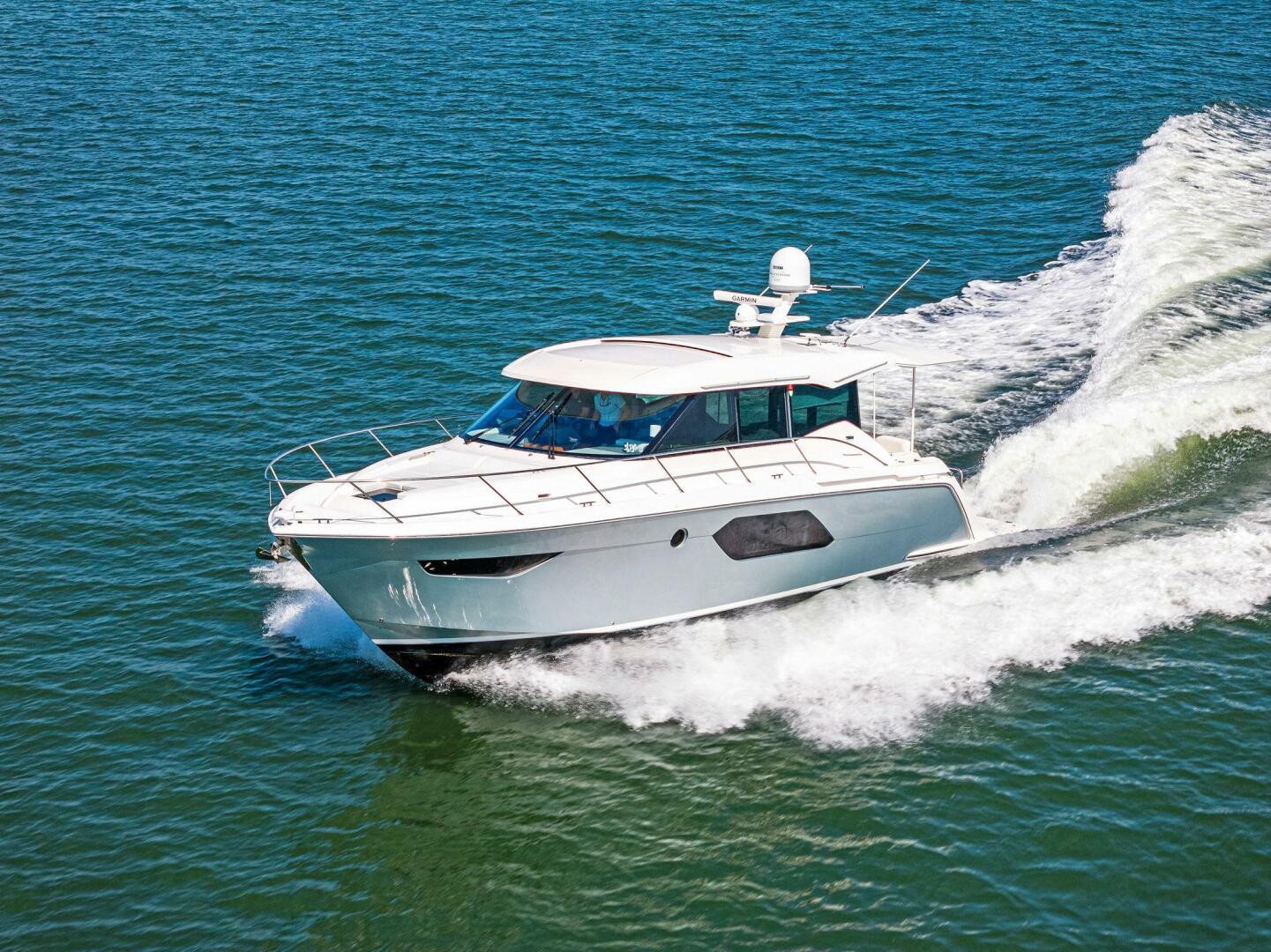 Slide: The Image of 2019 Tiara Yachts 49 Coupe VICTORY - 4327841