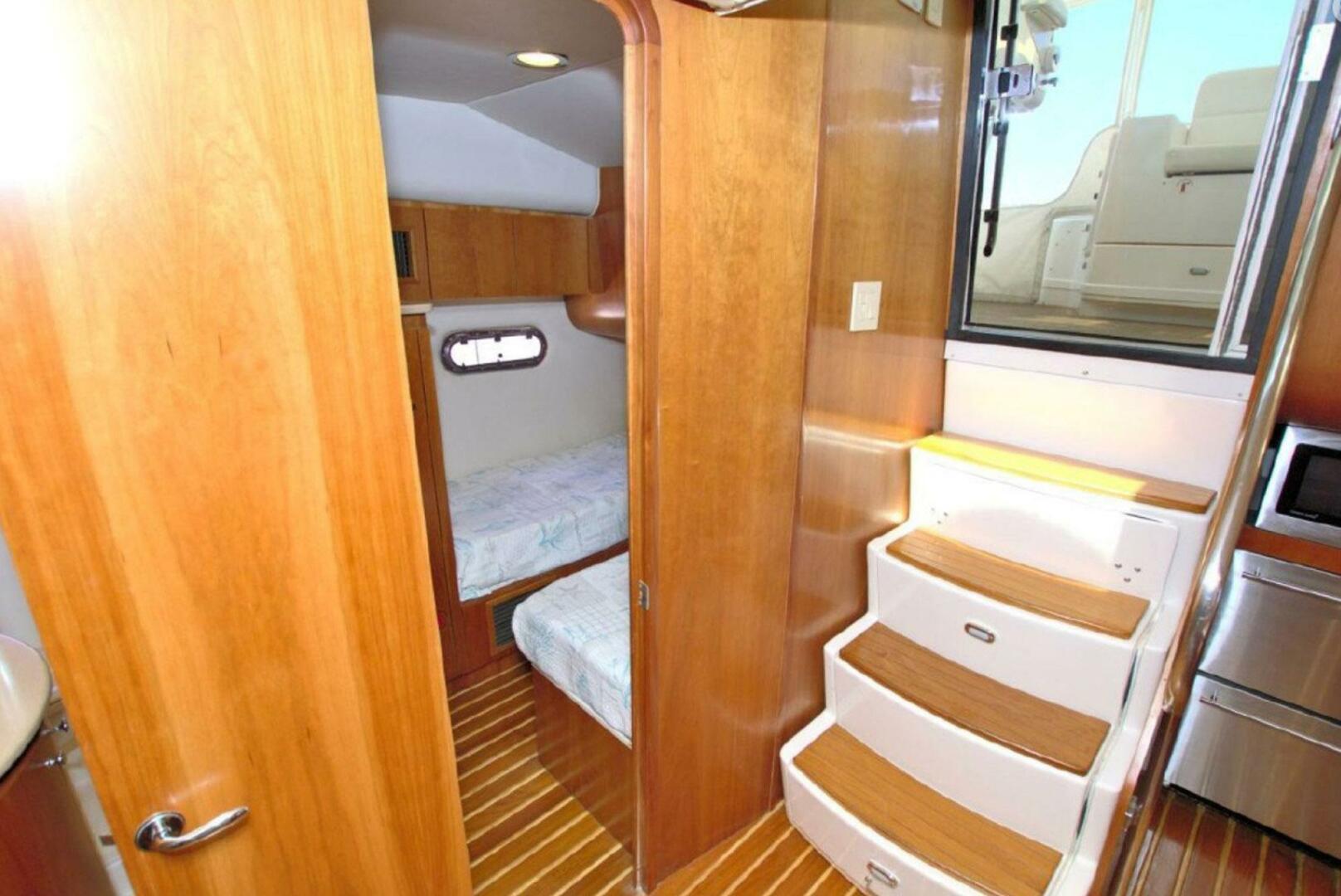 Slide: The Image of Tiara 5200 Express 2000 - 4313857
