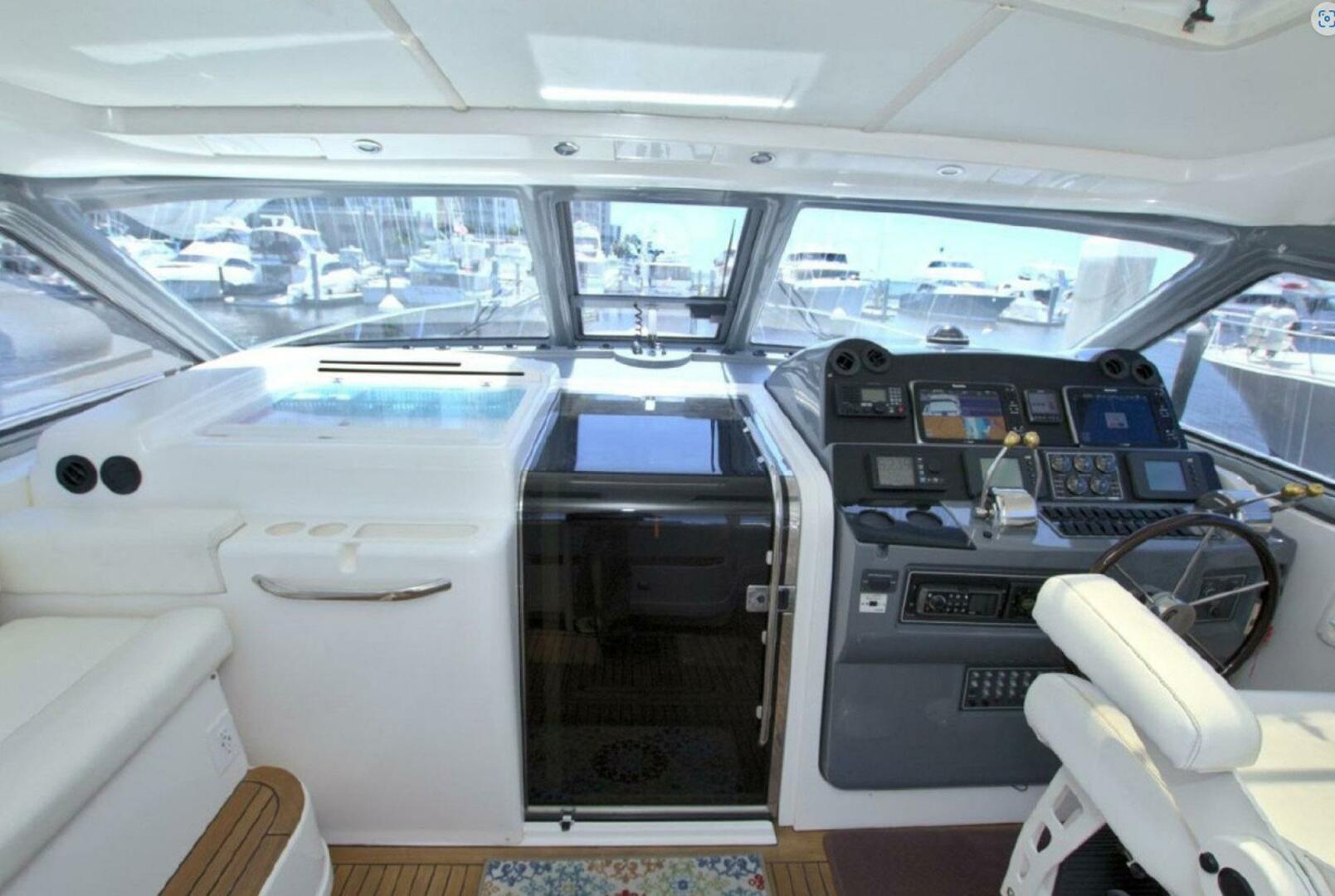 Slide: The Image of Tiara 5200 Express 2000 - 4313861