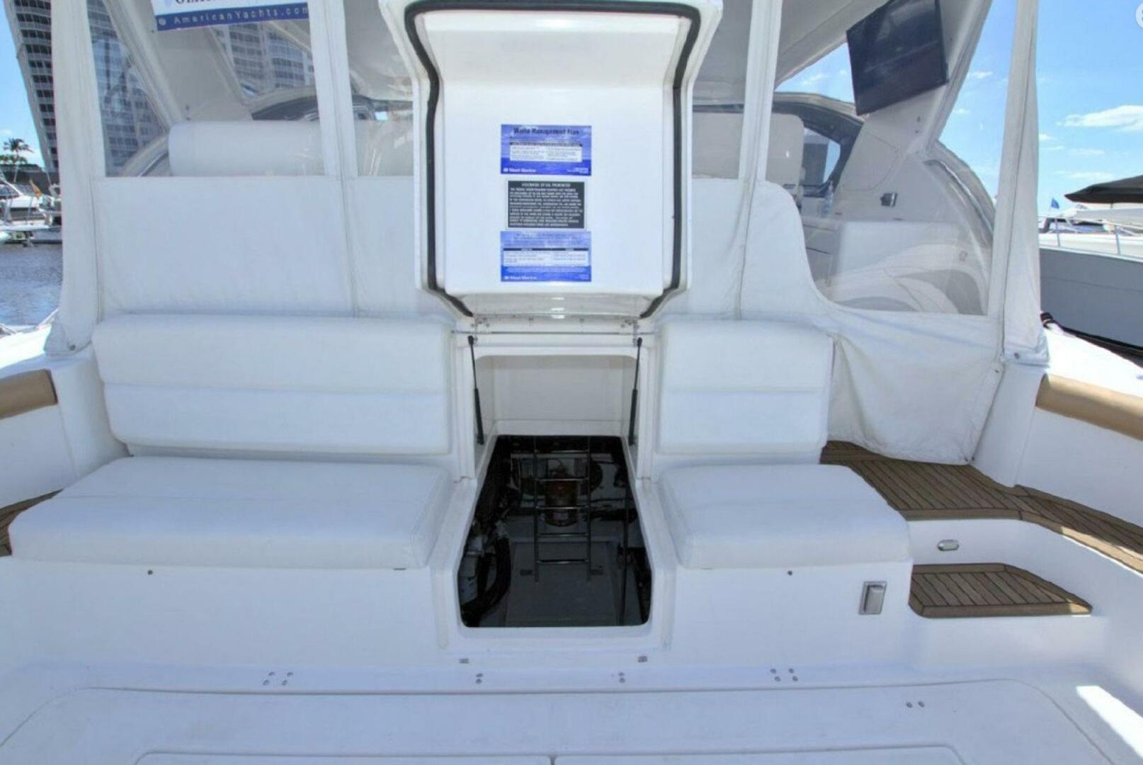 Slide: The Image of Tiara 5200 Express 2000 - 4313869