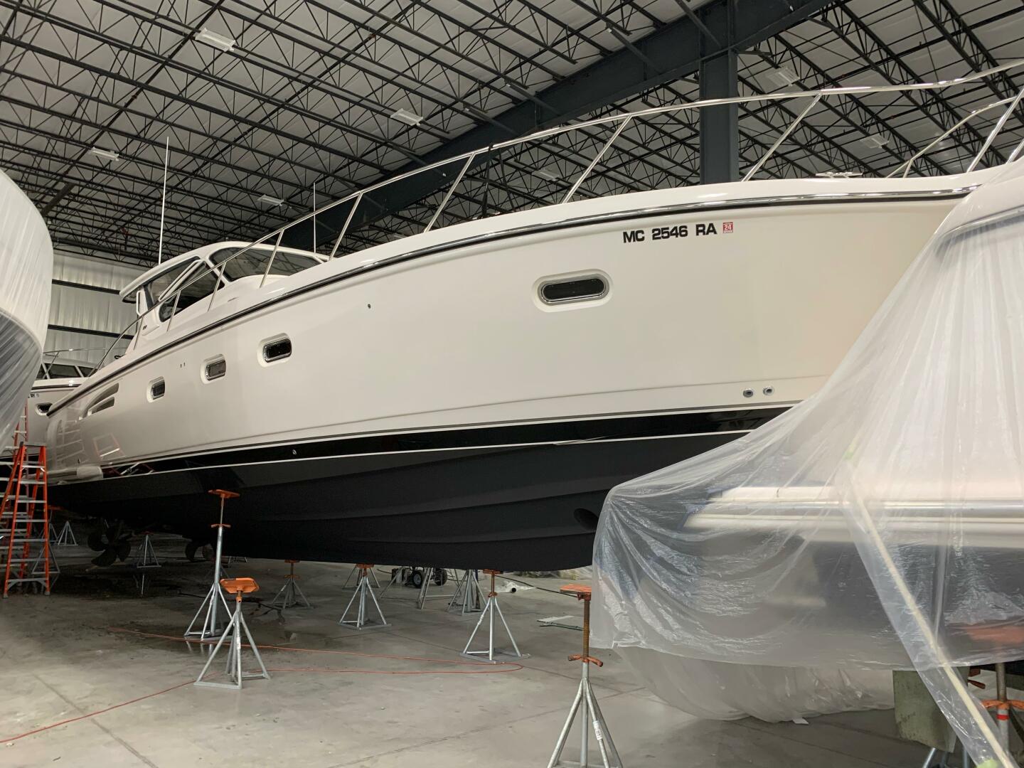 Slide: The Image of Tiara 5200 Express 2001 - 5276366