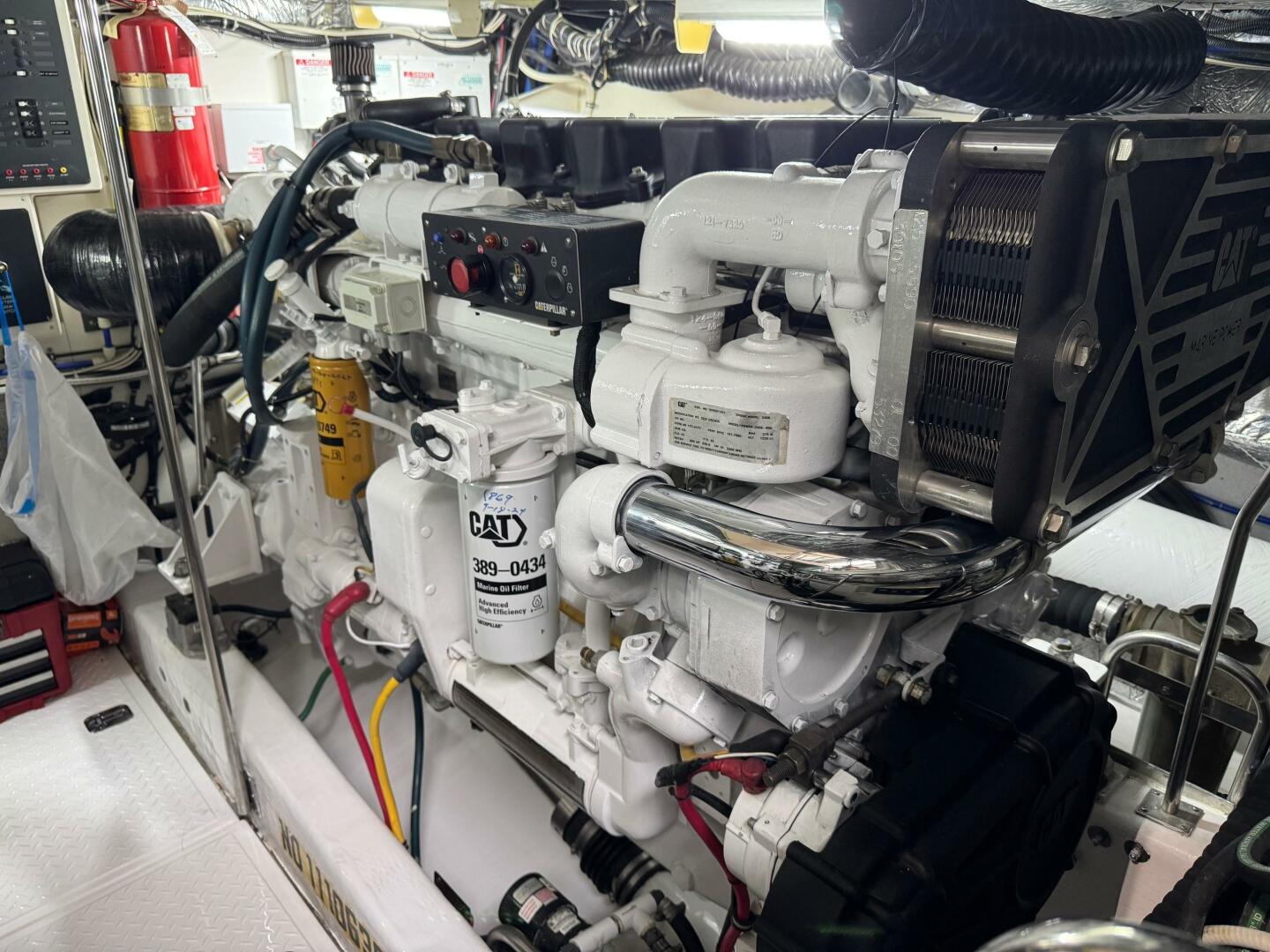 Slide: The Image of Tiara 5200 Express 2001 - 5326717