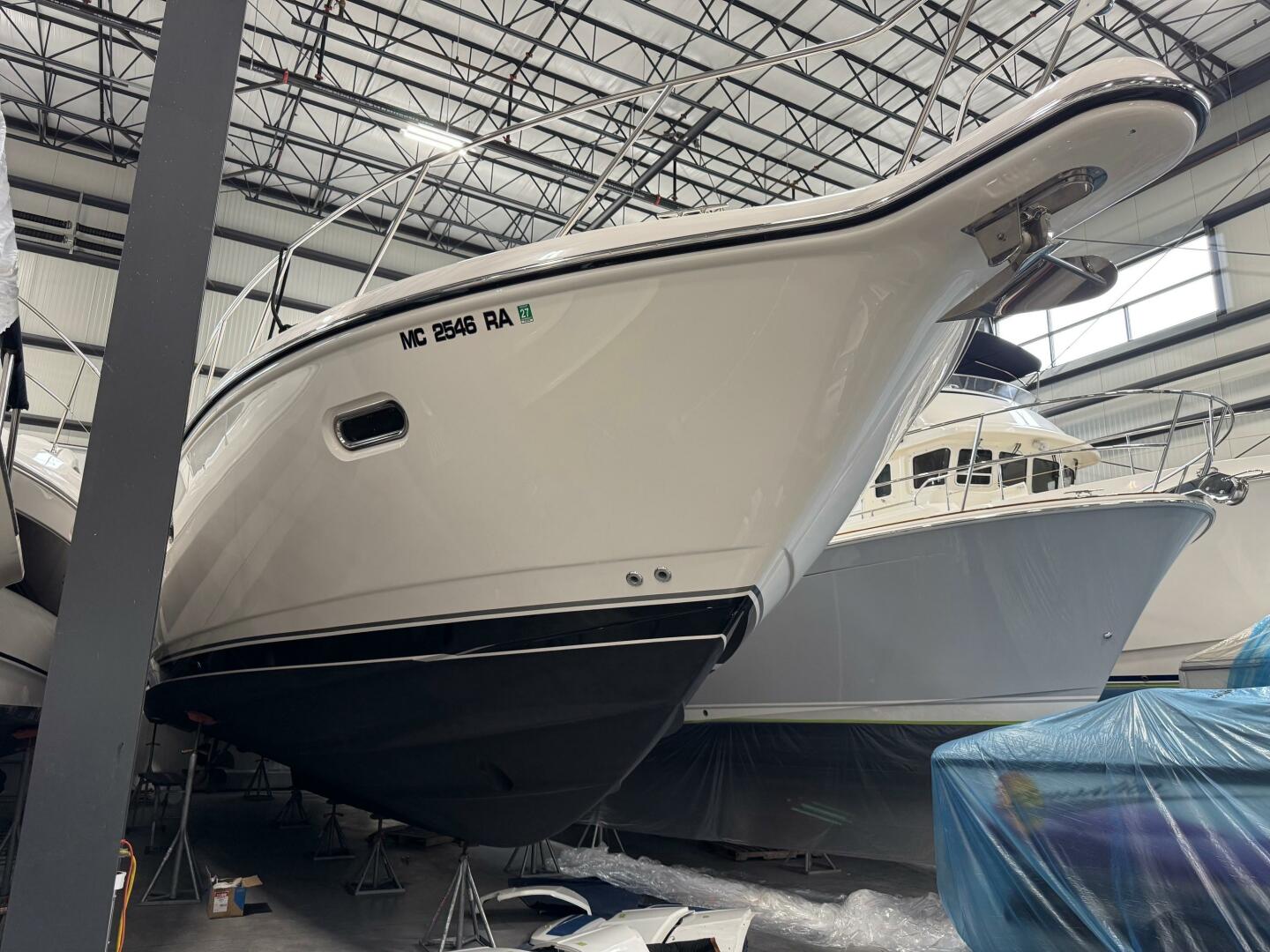 Slide: The Image of Tiara 5200 Express 2001 - 5326731