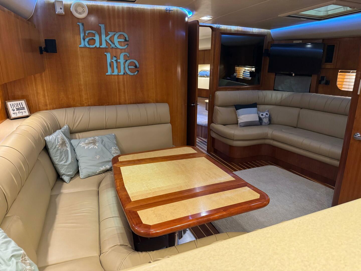 Slide: The Image of Tiara 5200 Express 2001 - 5326733