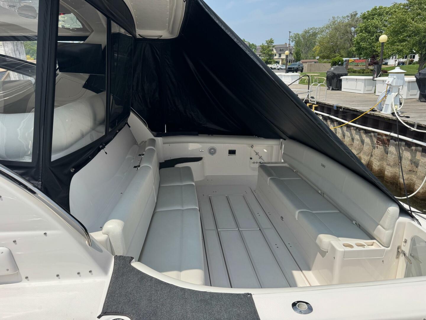 Slide: The Image of Tiara 5200 Express 2001 - 5377691