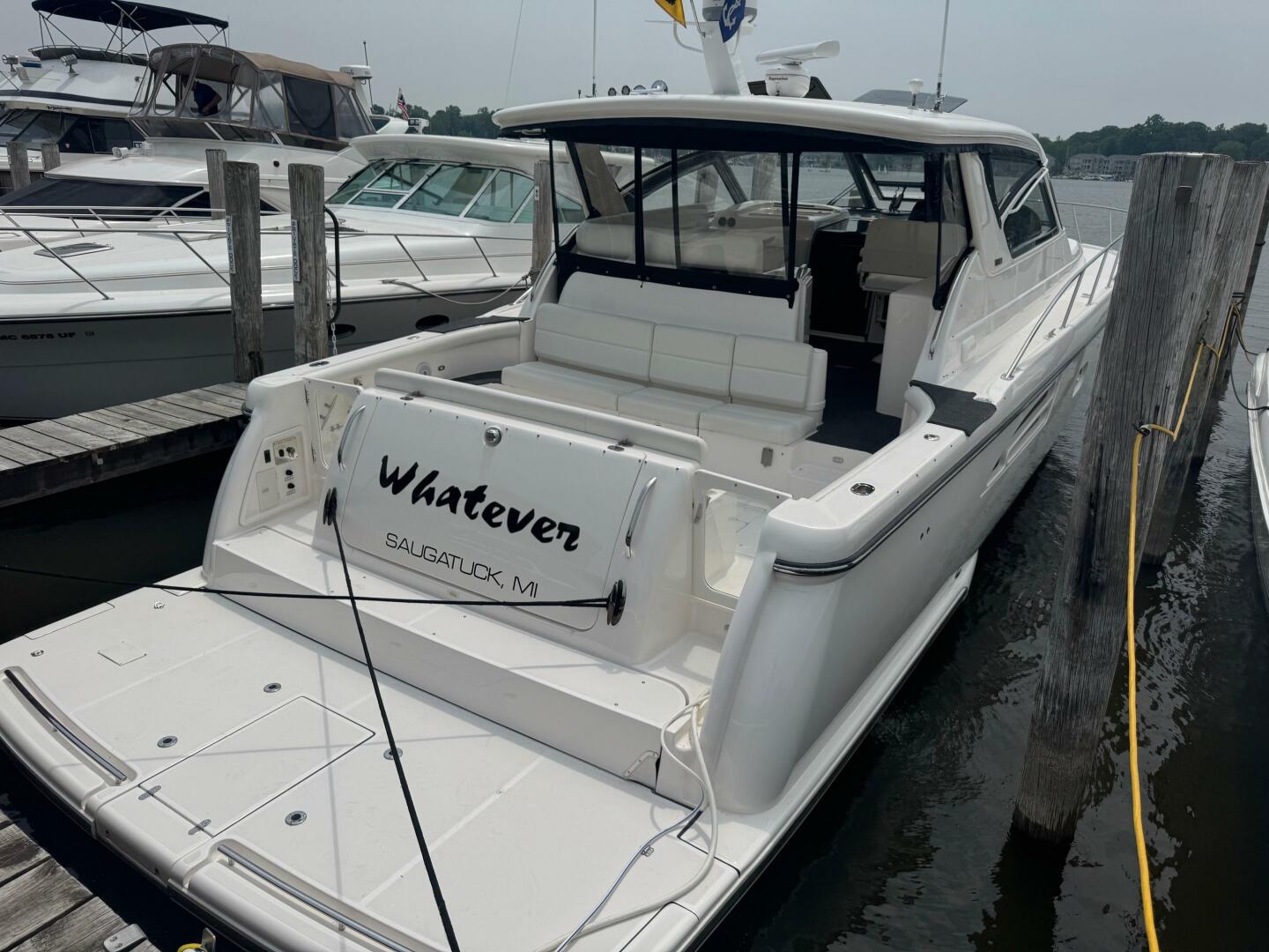 Slide: The Image of Tiara 5200 Express 2001 - 5388816