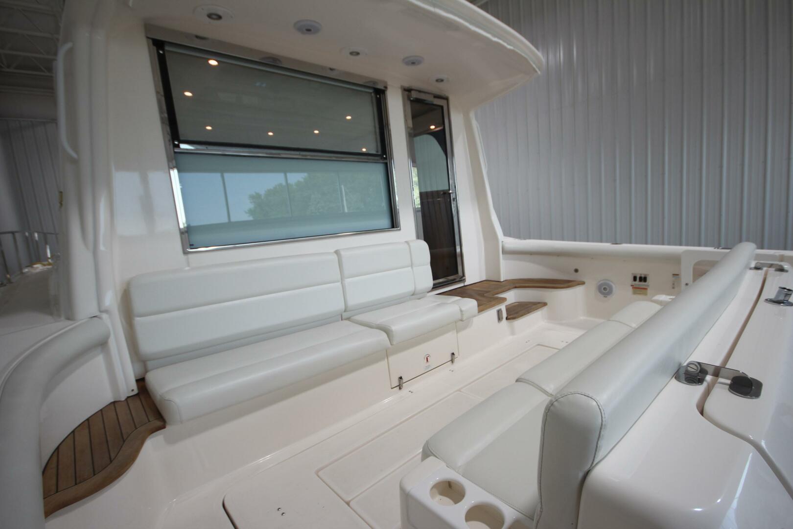 Slide: The Image of Tiara 5200 Sovran Salon 2006 - 5507464