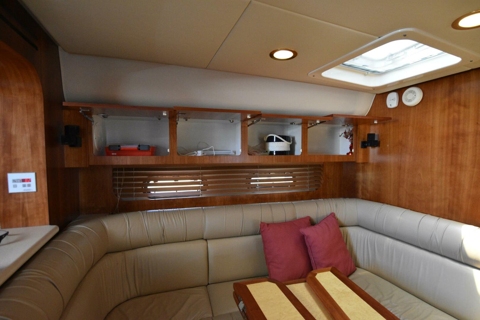 Slide: The Image of Tiara 52 Sport Yacht 2001 - 4496034