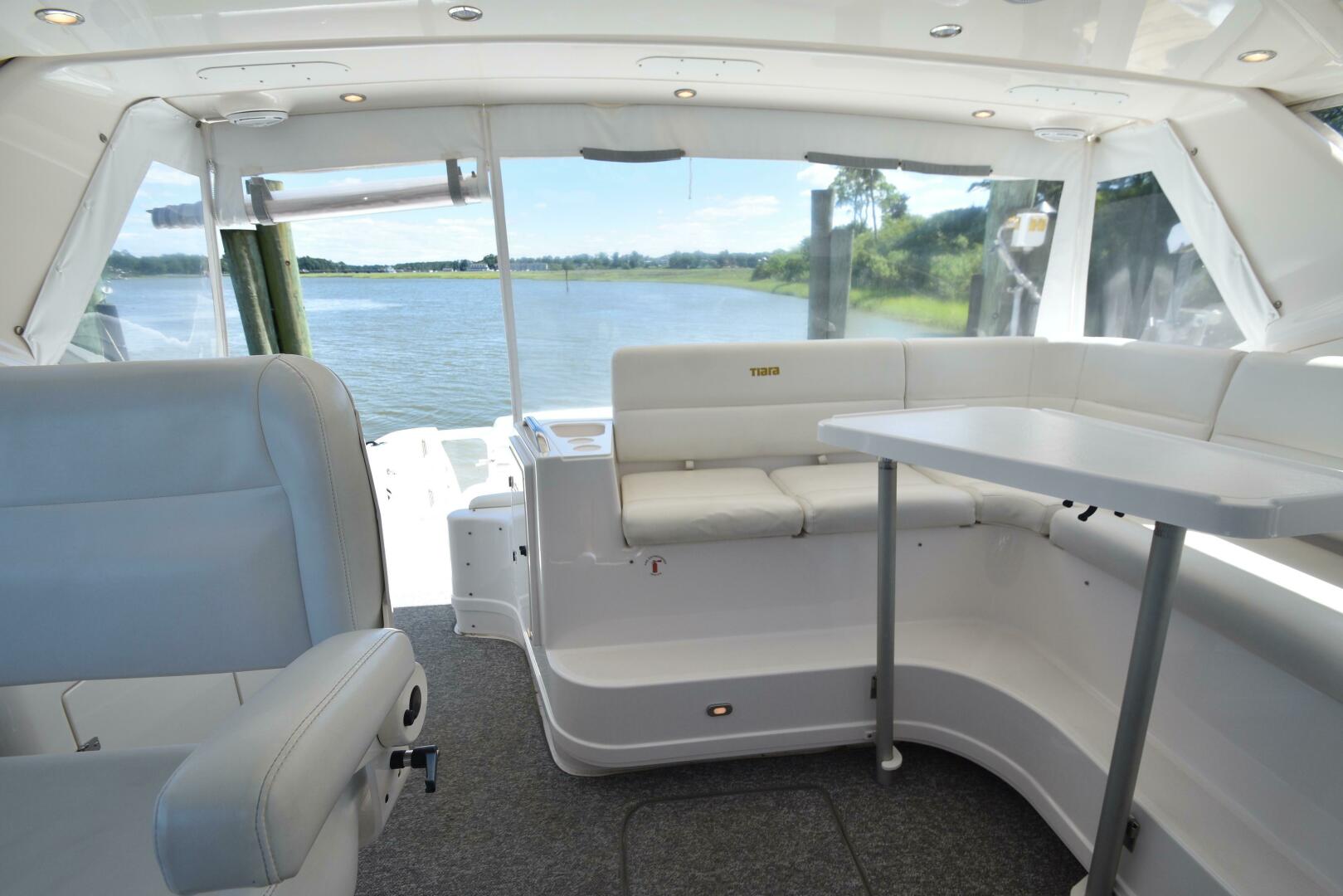 Slide: The Image of Tiara 52 Sport Yacht 2001 - 4496079