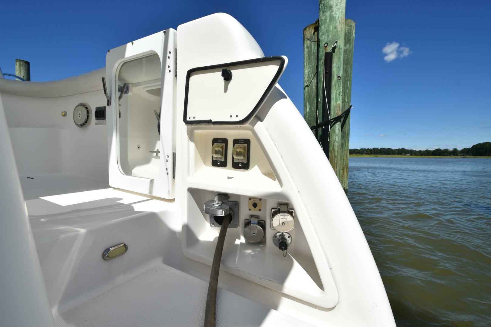 Slide: The Image of Tiara 52 Sport Yacht 2001 - 4496083