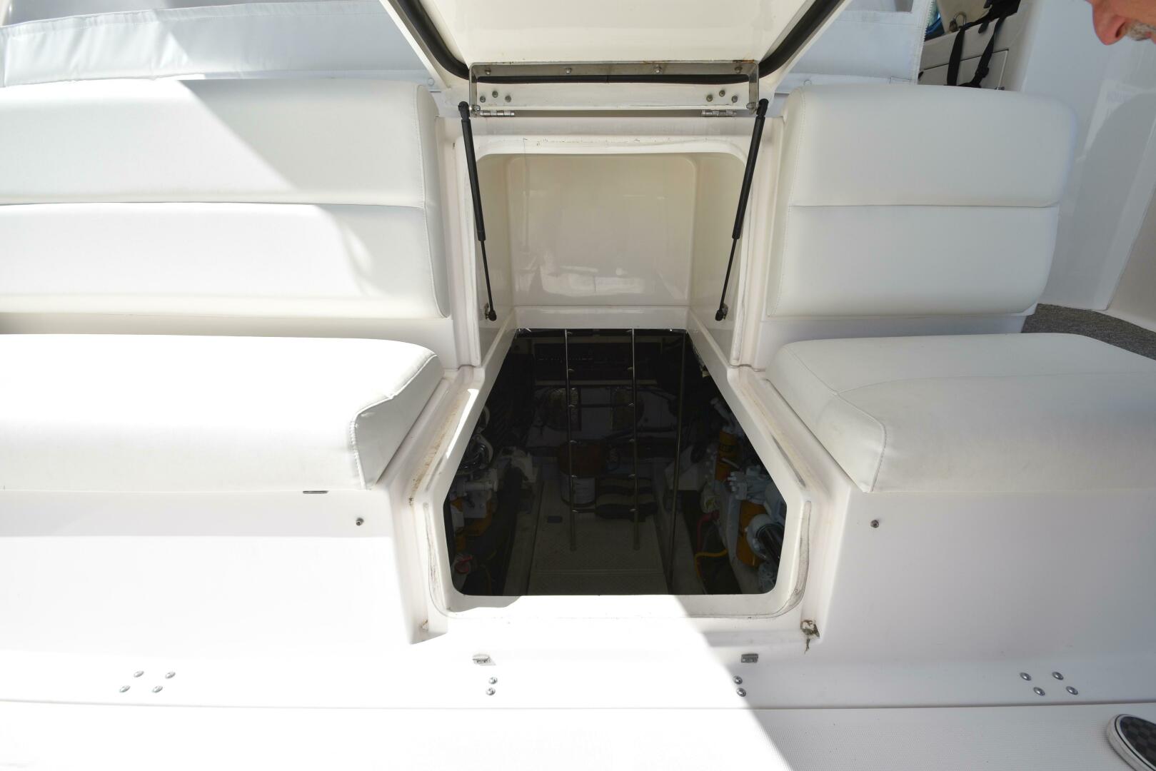 Slide: The Image of Tiara 52 Sport Yacht 2001 - 4496095