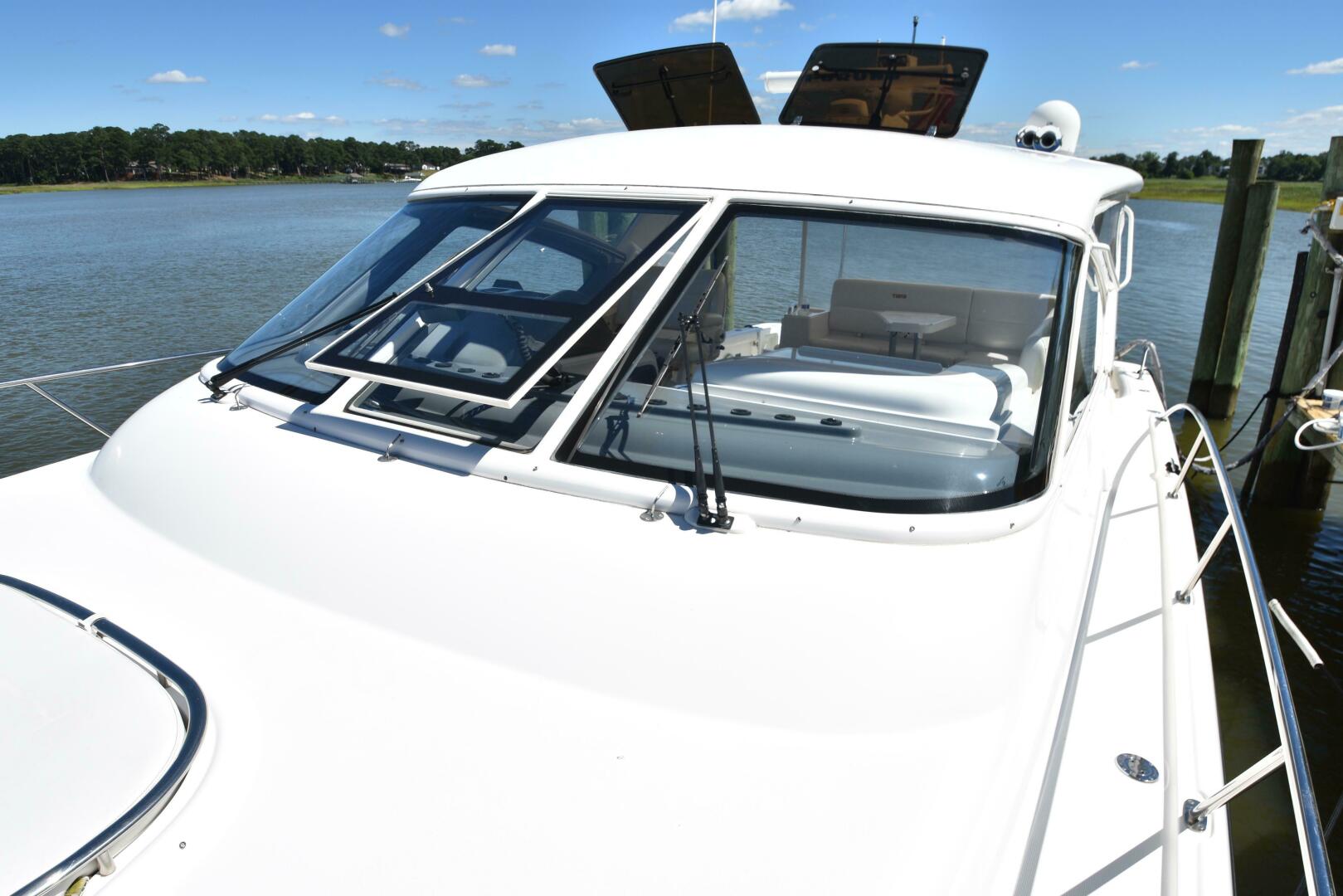 Slide: The Image of Tiara 52 Sport Yacht 2001 - 4496110