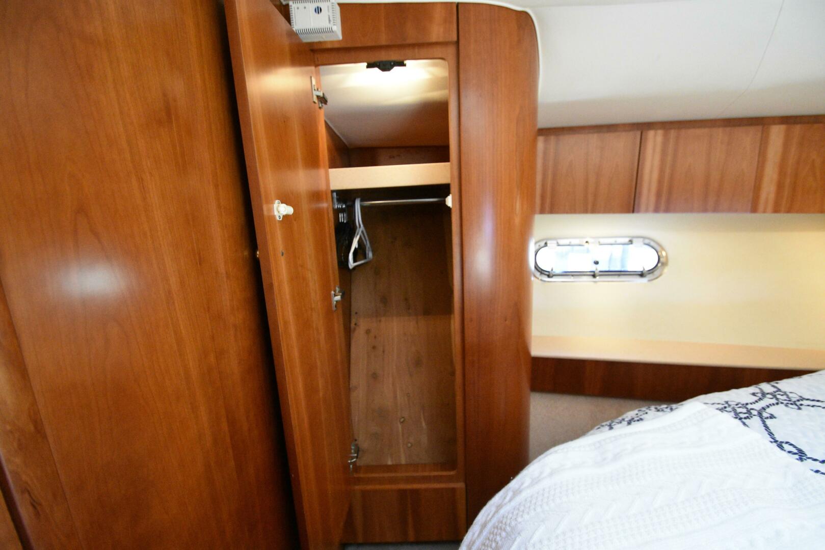 Slide: The Image of Tiara 52 Sport Yacht 2001 - 4496029