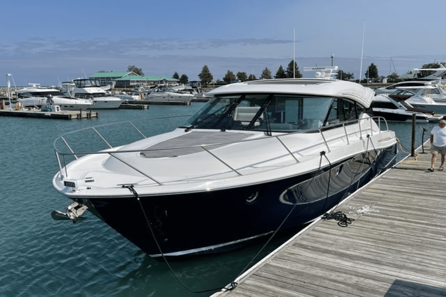 Slide: The Image of Tiara 53 COUPE 2022 - 1