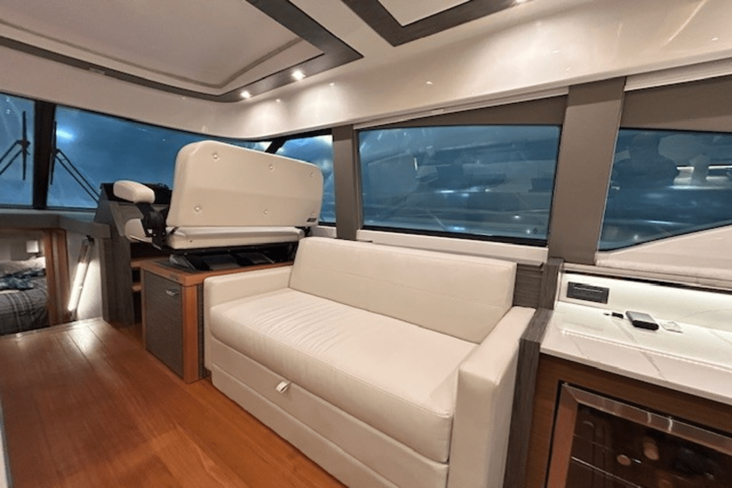 Slide: The Image of Tiara 53 COUPE 2022 - 14