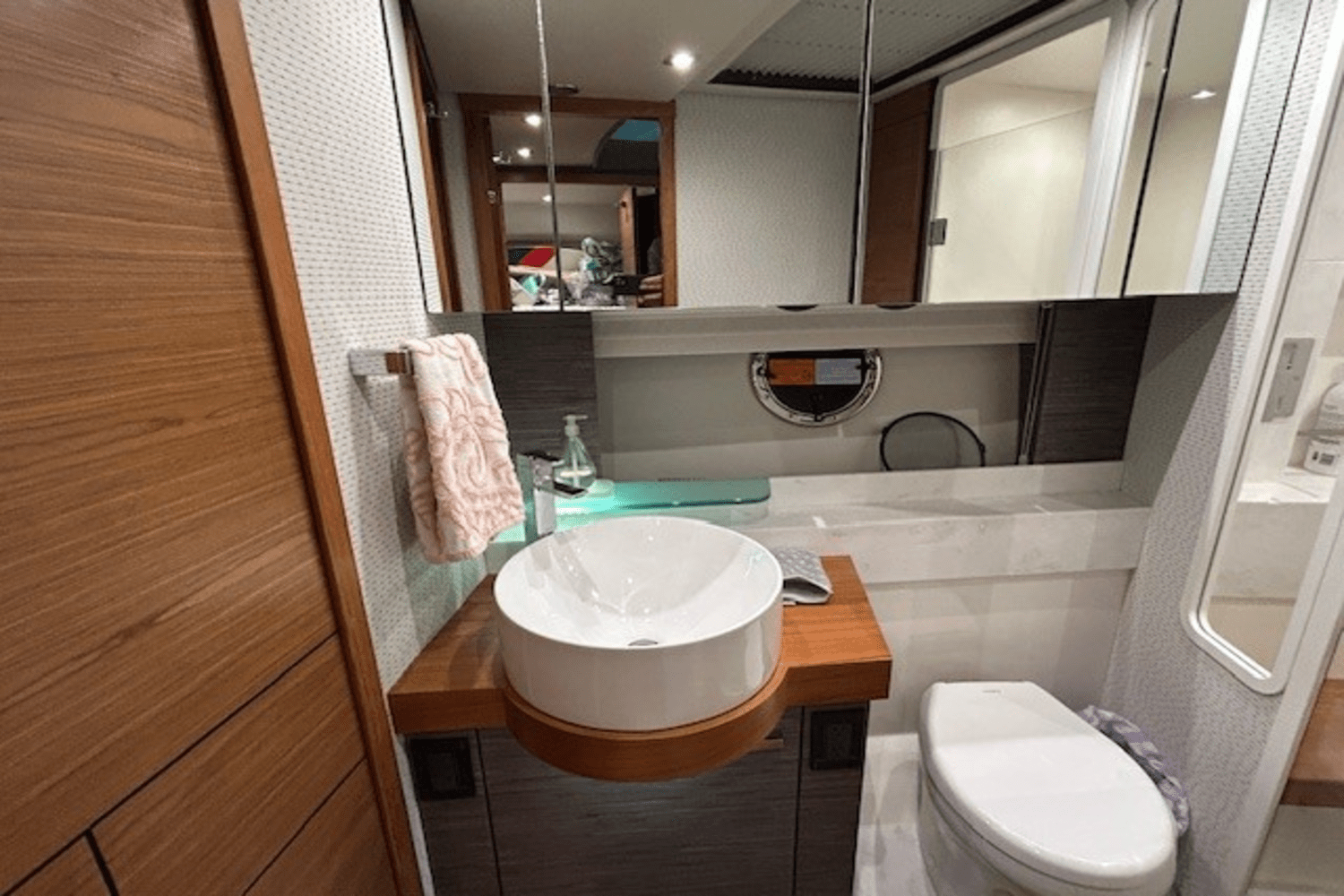 Slide: The Image of Tiara 53 COUPE 2022 - 26