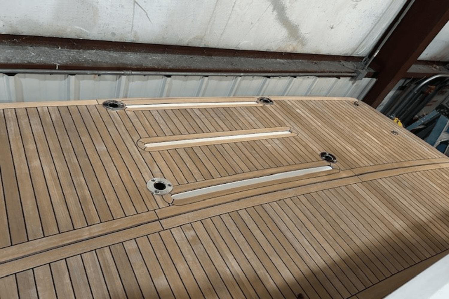 Slide: The Image of Tiara 53 COUPE 2022 - 5