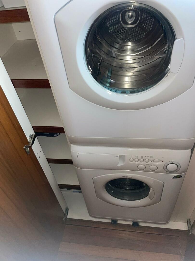 Slide: The Image of 2008 58 Tiara Yachts Sovran - Dreamscape - Washer/ Dryer - 4792103