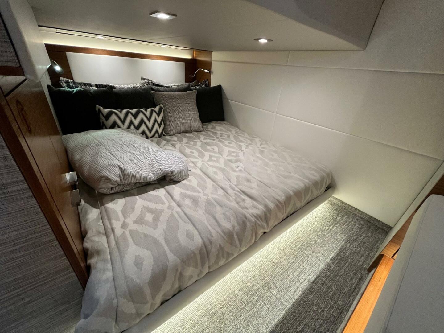 Slide: The Image of Tiara C39 Coupe 2021 - 5251150