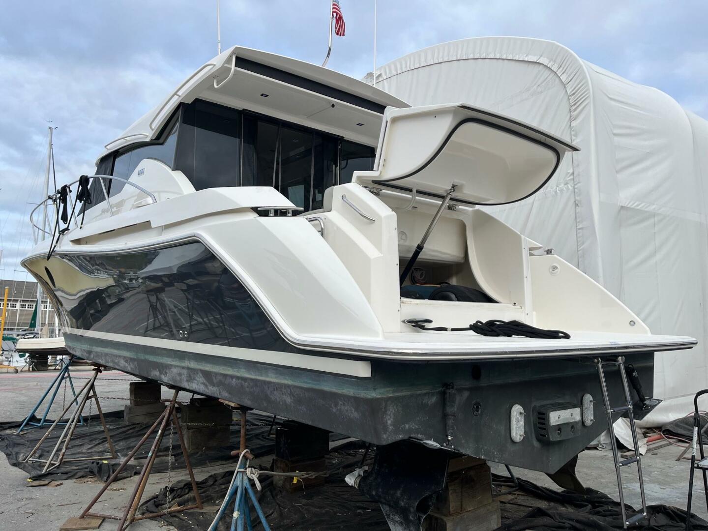 Slide: The Image of Tiara C39 Coupe 2021 - 5251152