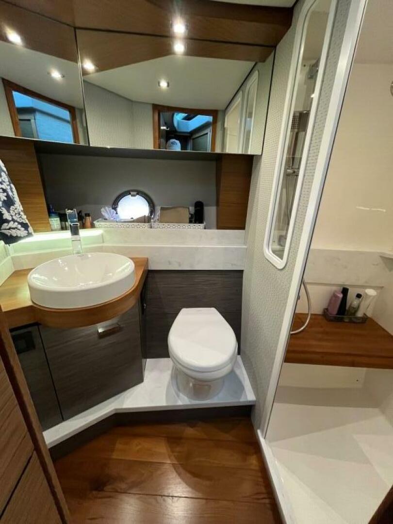 Slide: The Image of Tiara C39 Coupe 2021 - 5251155