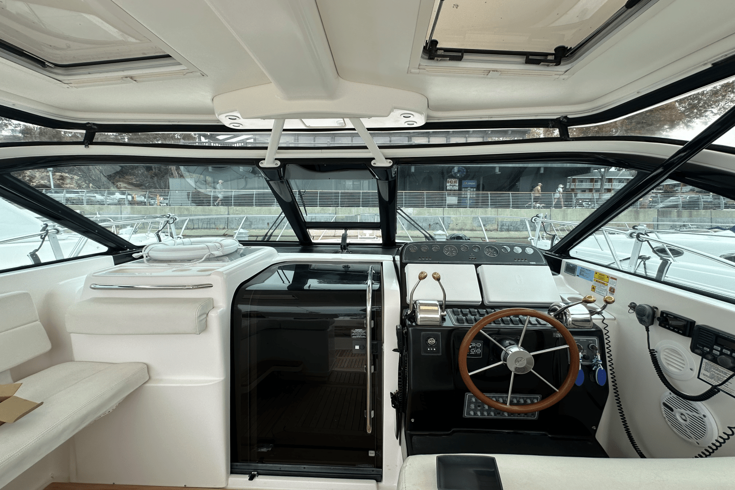 Slide: The Image of Tiara Yachts 32 OPEN 2004 - 5