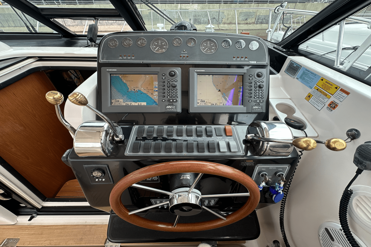 Slide: The Image of Tiara Yachts 32 OPEN 2004 - 6