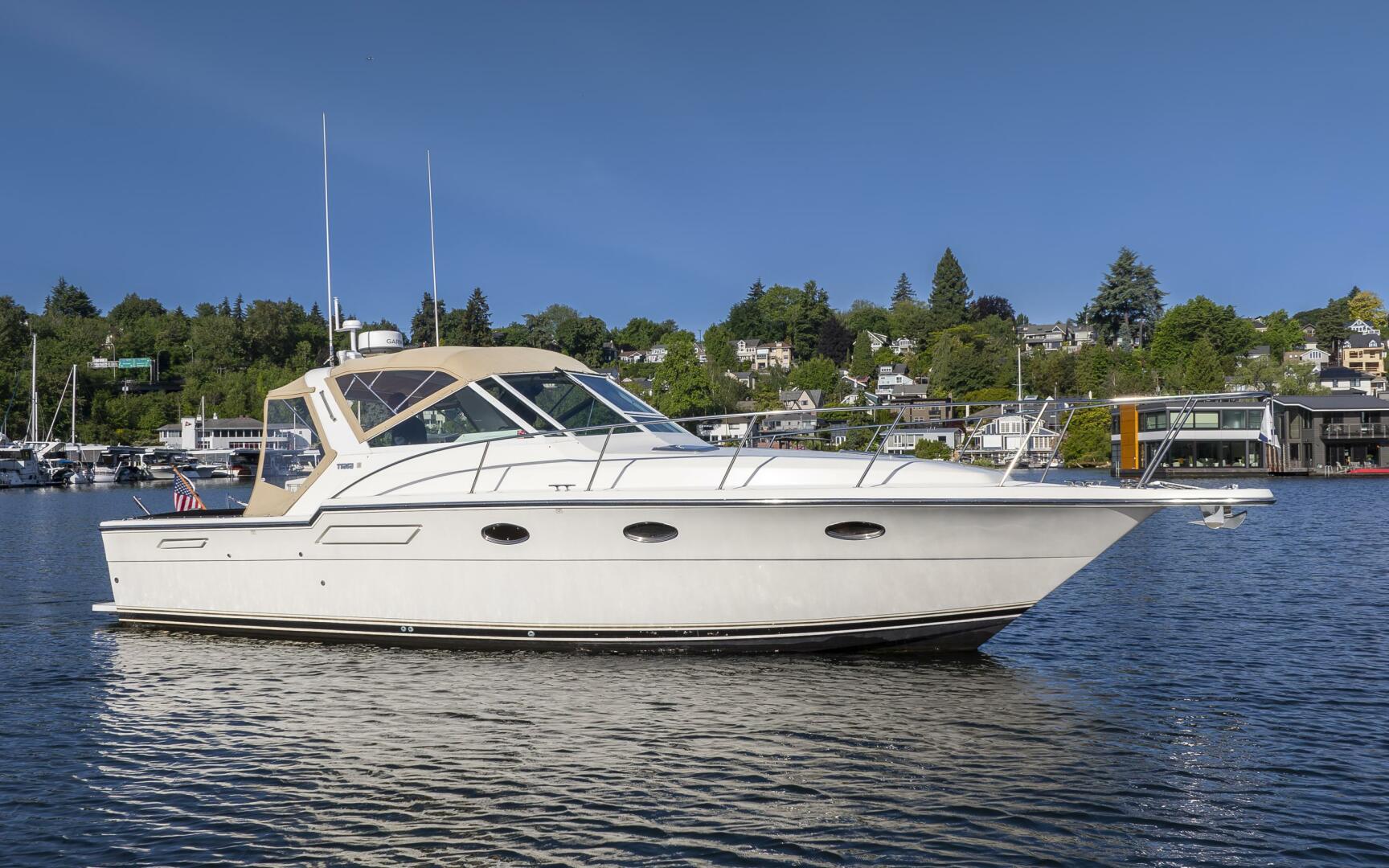 Slide: The Image of Tiara Yachts 3300 Open 1988 - 4424447