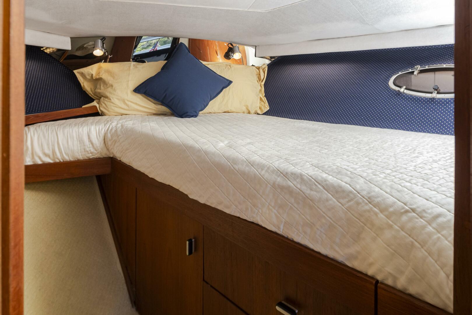 Slide: The Image of Tiara Yachts 3300 Open 1988 - 4424453