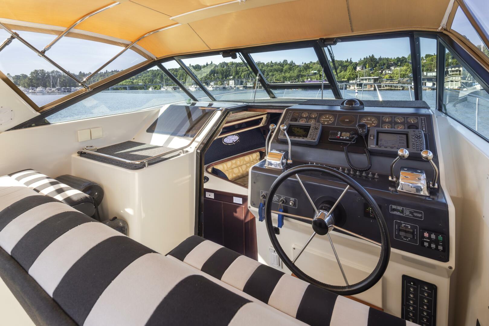 Slide: The Image of Tiara Yachts 3300 Open 1988 - 4424455