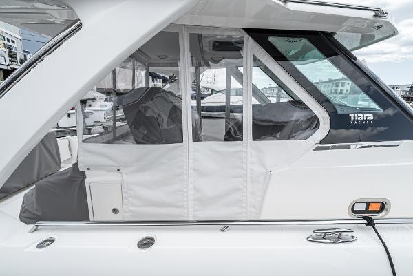 Slide: The Image of Tiara Yachts 34 LS 2024 - 60