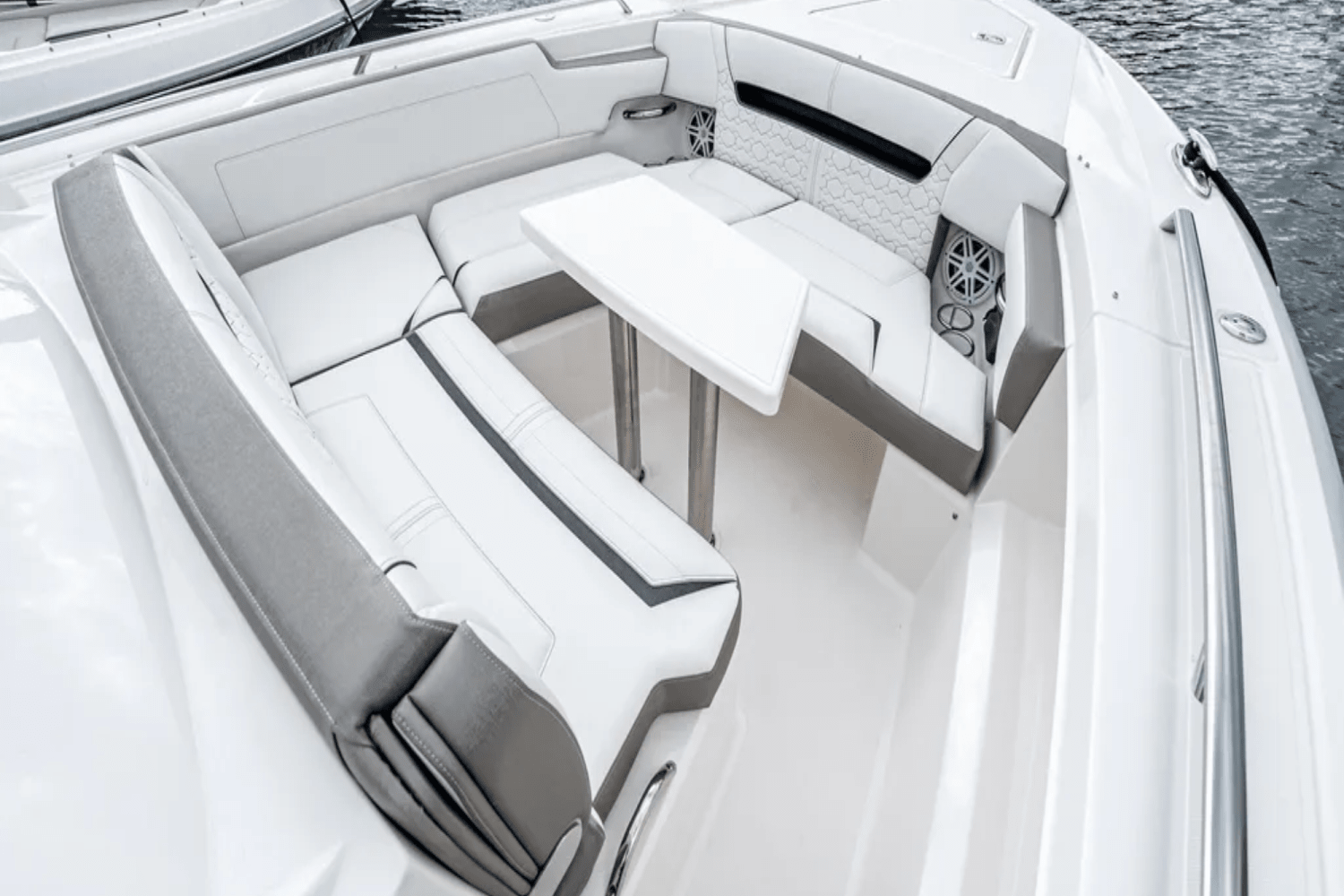 Slide: The Image of Tiara Yachts 34 LS 2024 - 7
