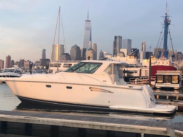 Slide: The Image of Tiara Yachts 3600 Sovran 2005 - 3