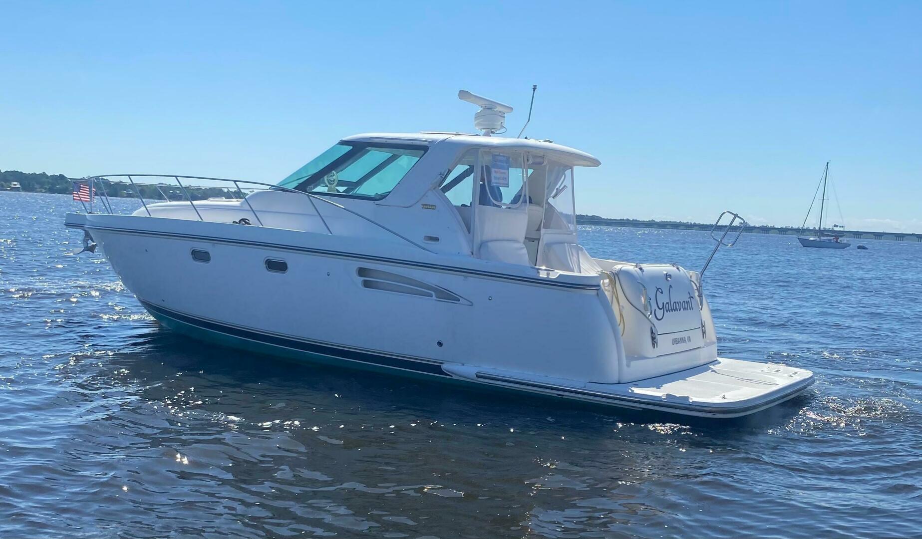 Slide: The Image of Tiara Yachts 3600 Sovran 2005 - 4430294