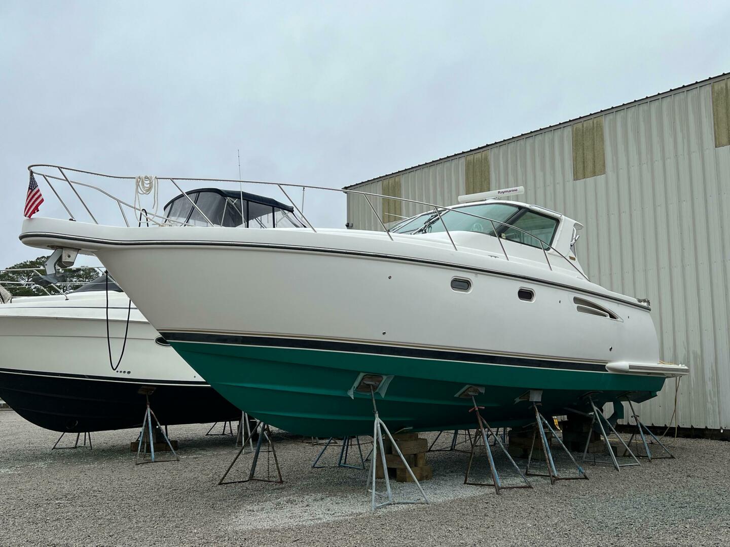 Slide: The Image of Tiara Yachts 3600 Sovran 2005 - 4430316