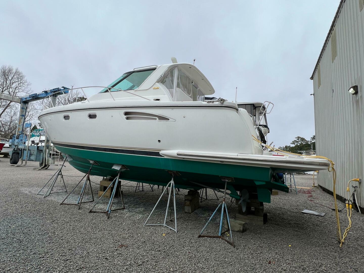 Slide: The Image of Tiara Yachts 3600 Sovran 2005 - 4430325