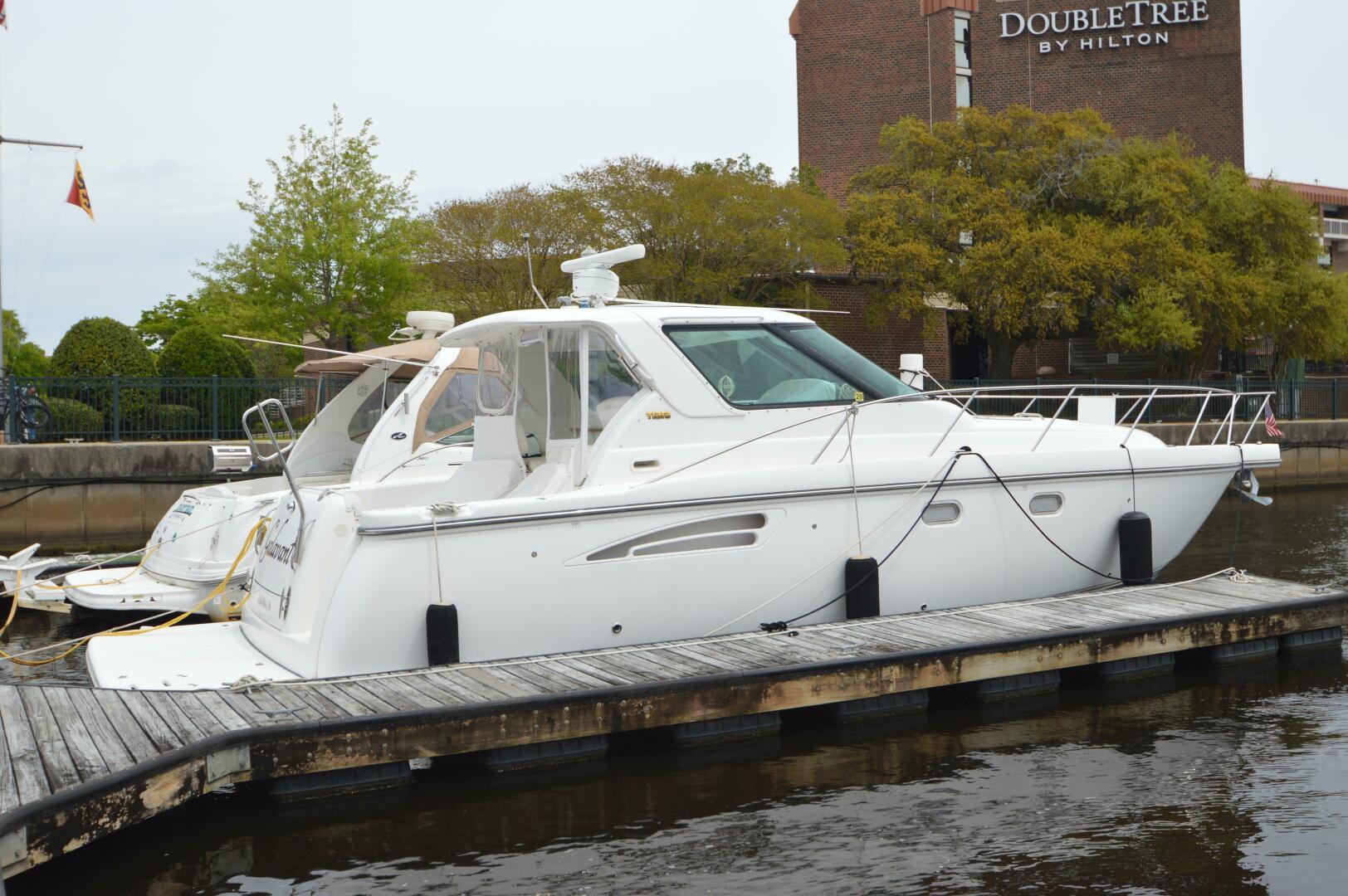 Slide: The Image of Tiara Yachts 3600 Sovran 2005 - 4430386