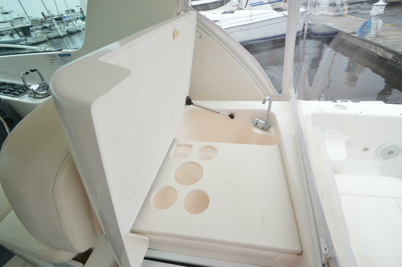 Slide: The Image of Tiara Yachts 3600 Sovran 2005 - 4430440