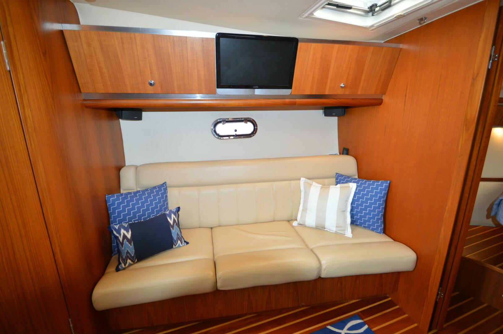 Slide: The Image of Tiara Yachts 3600 Sovran 2005 - 4430459