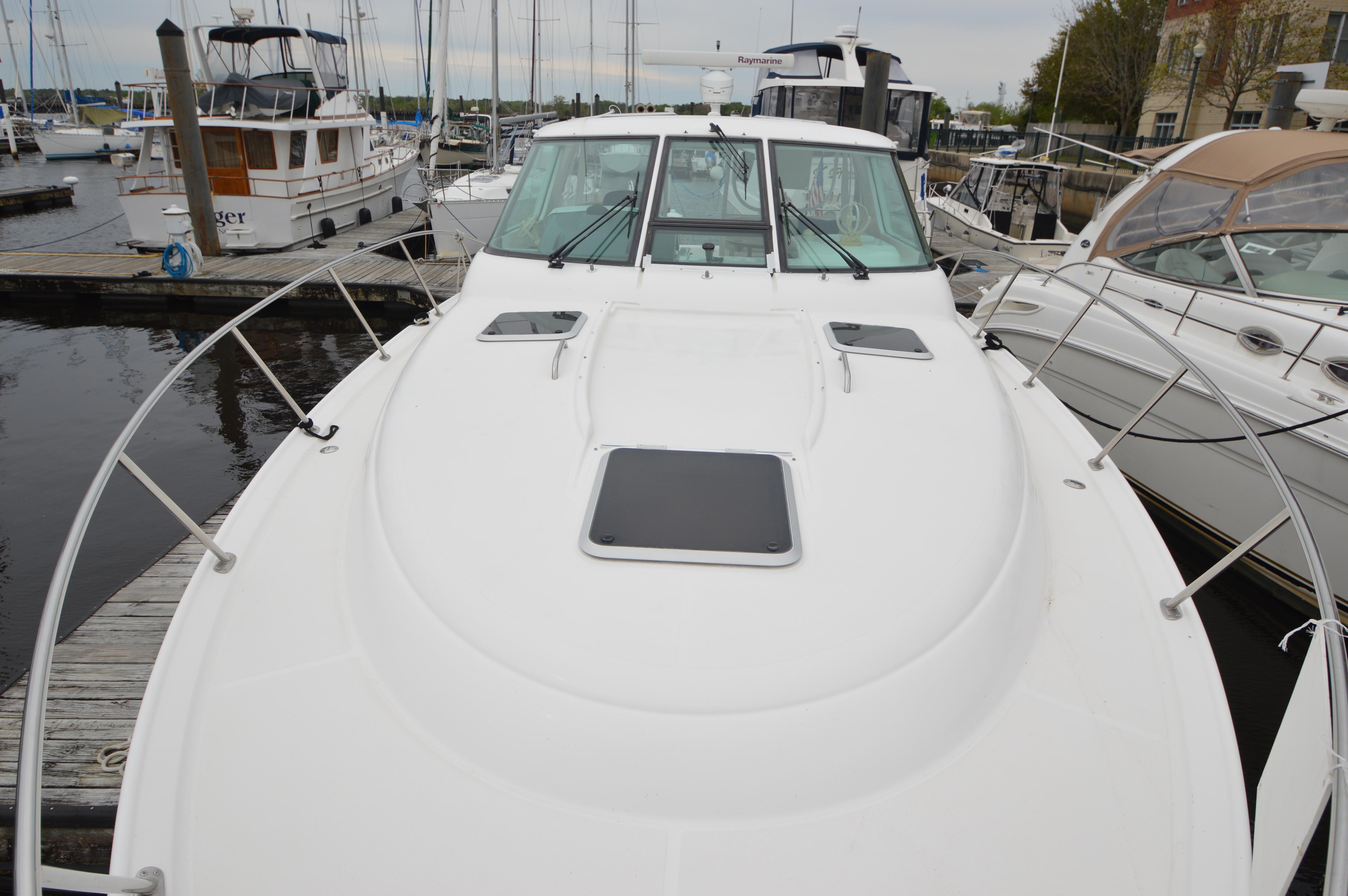 Slide: The Image of Tiara Yachts 3600 Sovran 2005 - 50