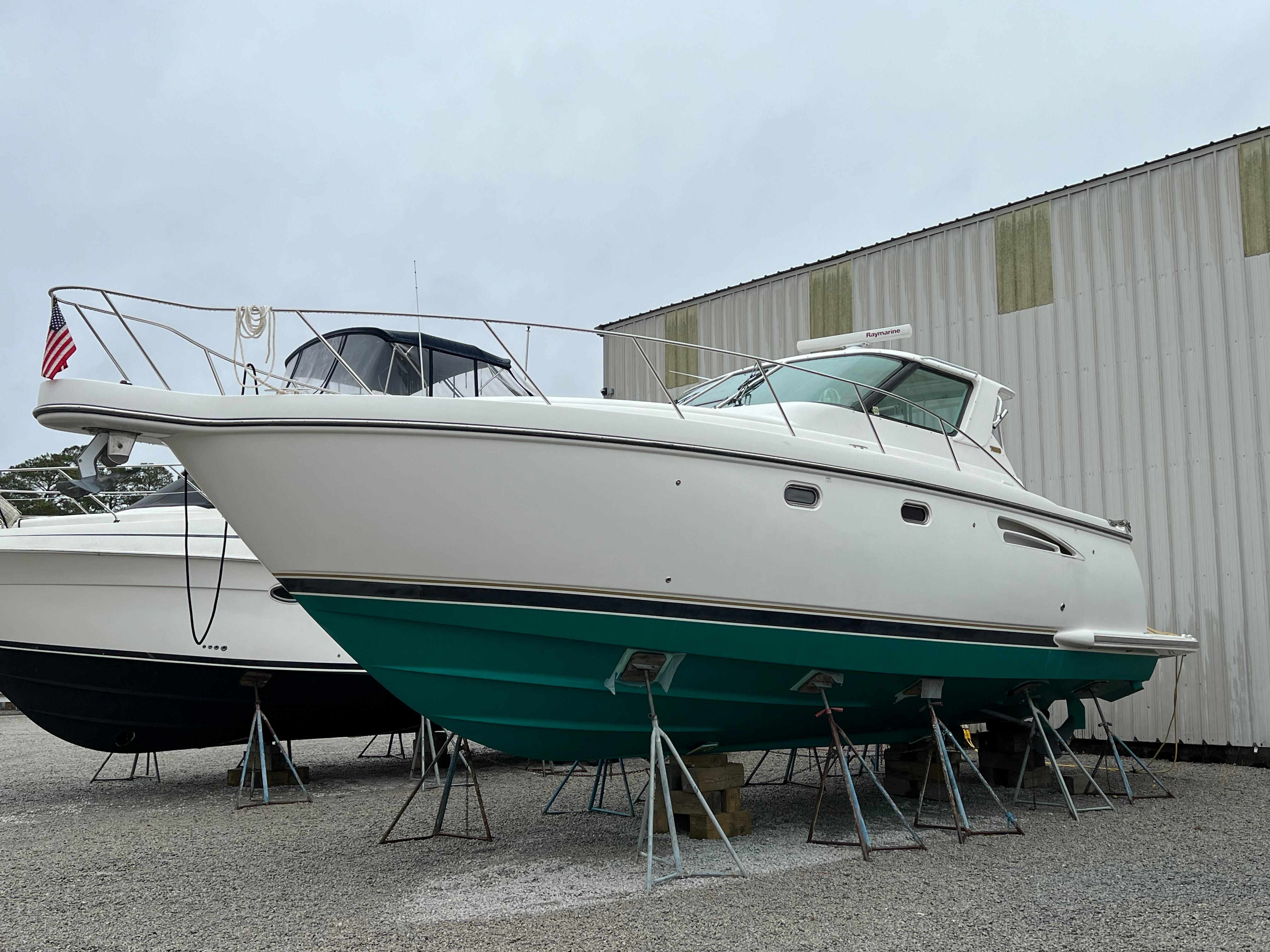 Slide: The Image of Tiara Yachts 3600 Sovran 2005 - 55
