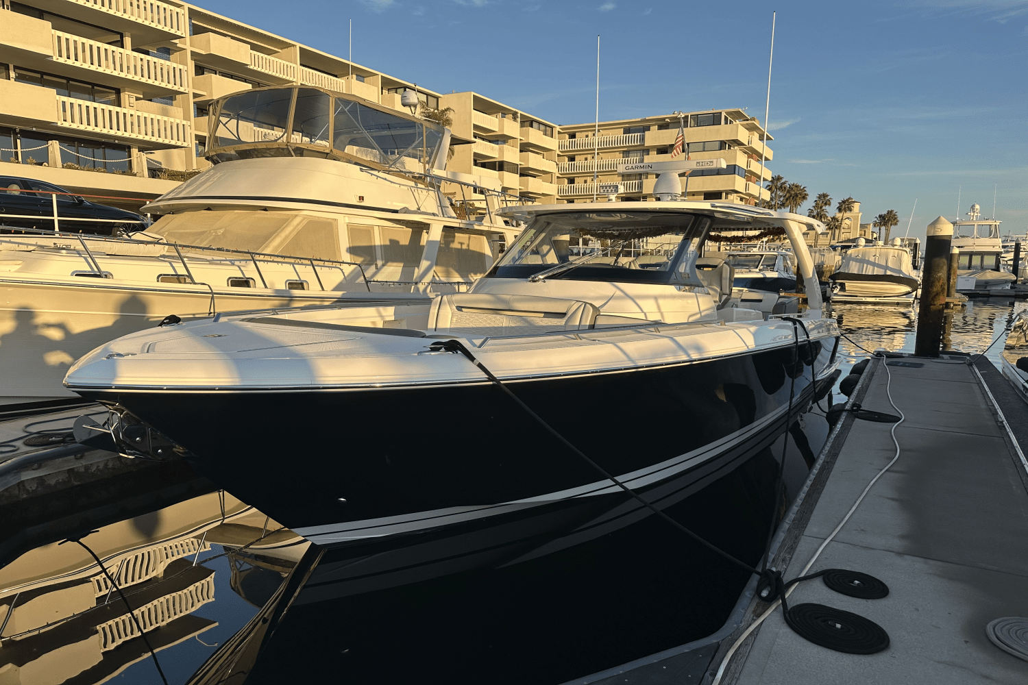 Slide: The Image of Tiara Yachts 38 LS 2020 - 1