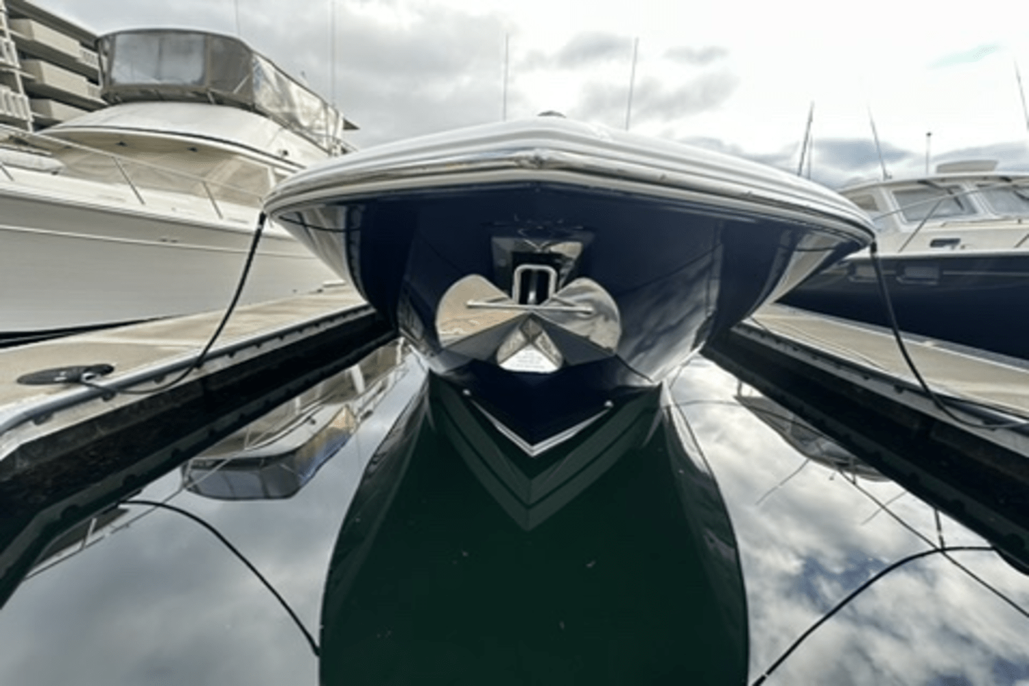 Slide: The Image of Tiara Yachts 38 LS 2020 - 13