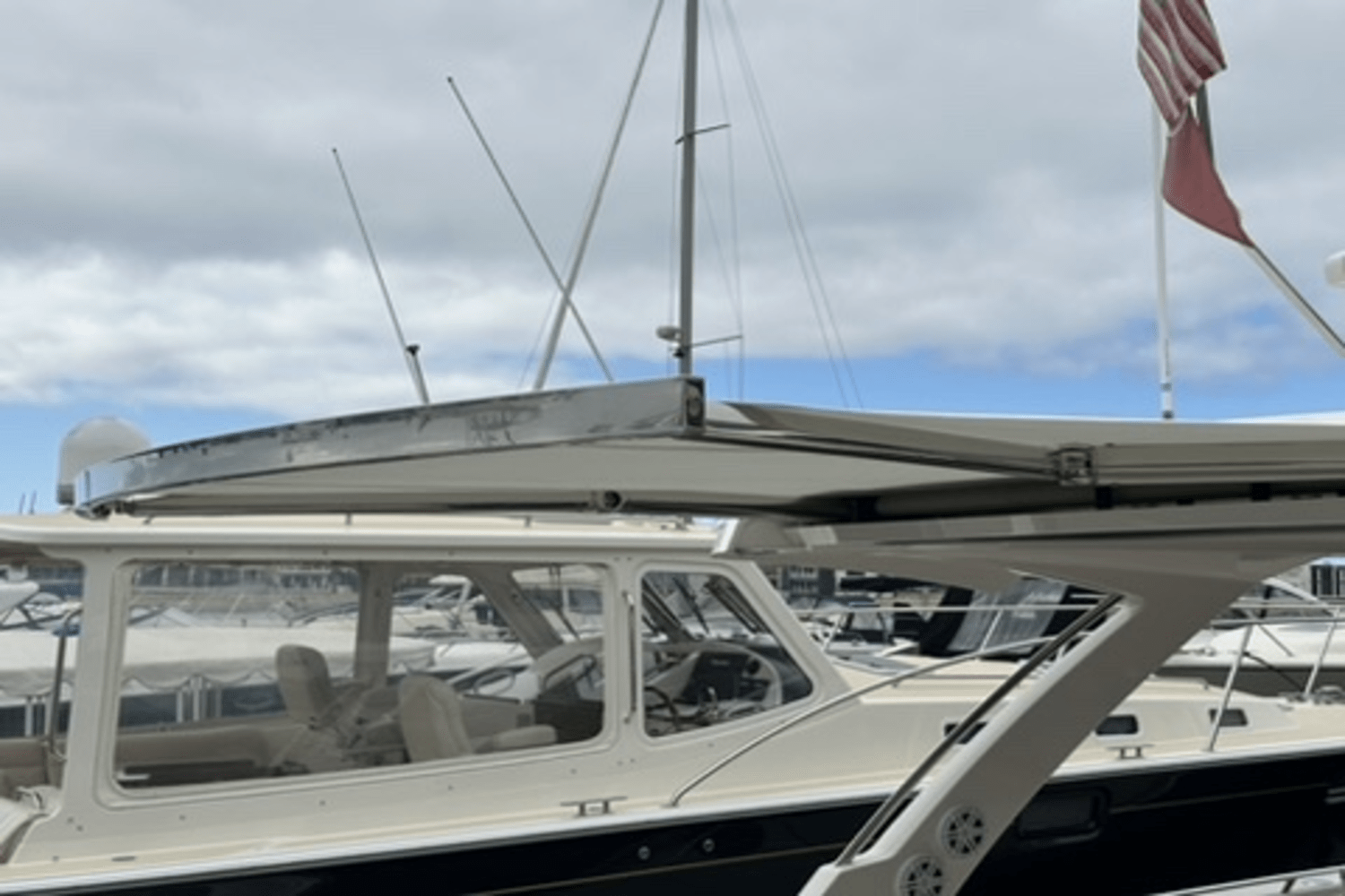 Slide: The Image of Tiara Yachts 38 LS 2020 - 14