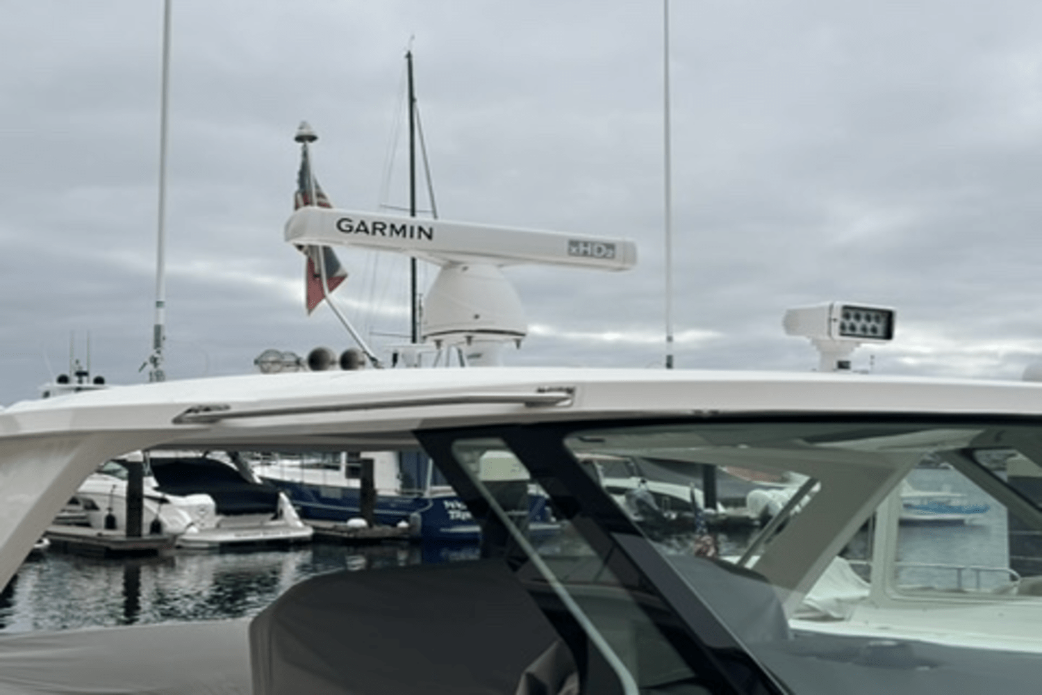 Slide: The Image of Tiara Yachts 38 LS 2020 - 15