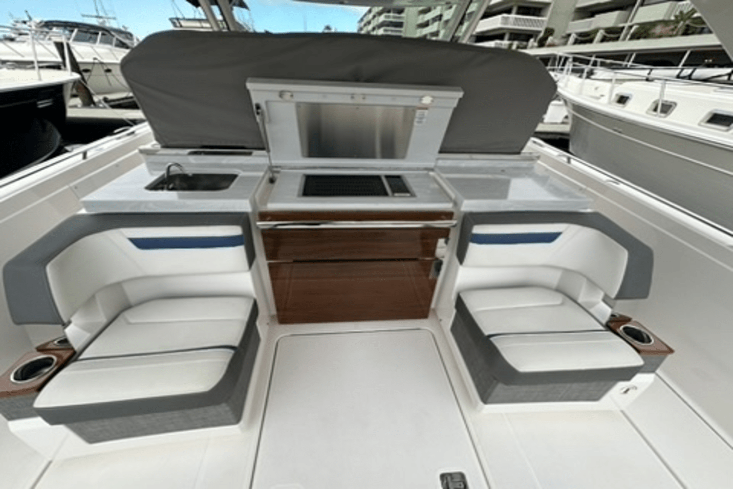 Slide: The Image of Tiara Yachts 38 LS 2020 - 19
