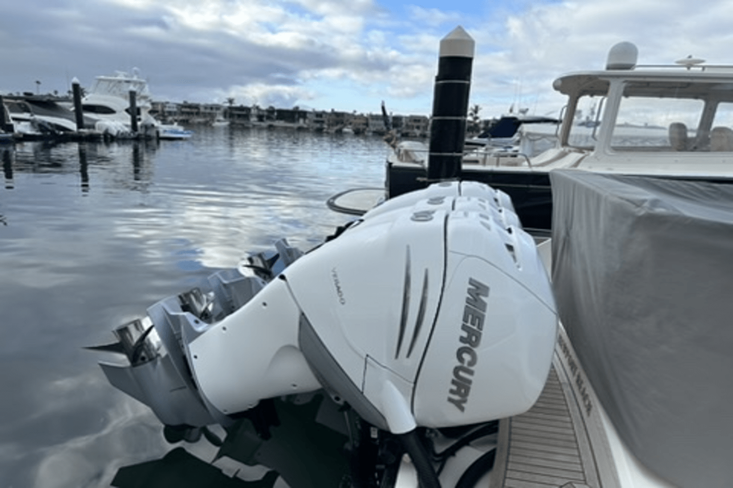 Slide: The Image of Tiara Yachts 38 LS 2020 - 50