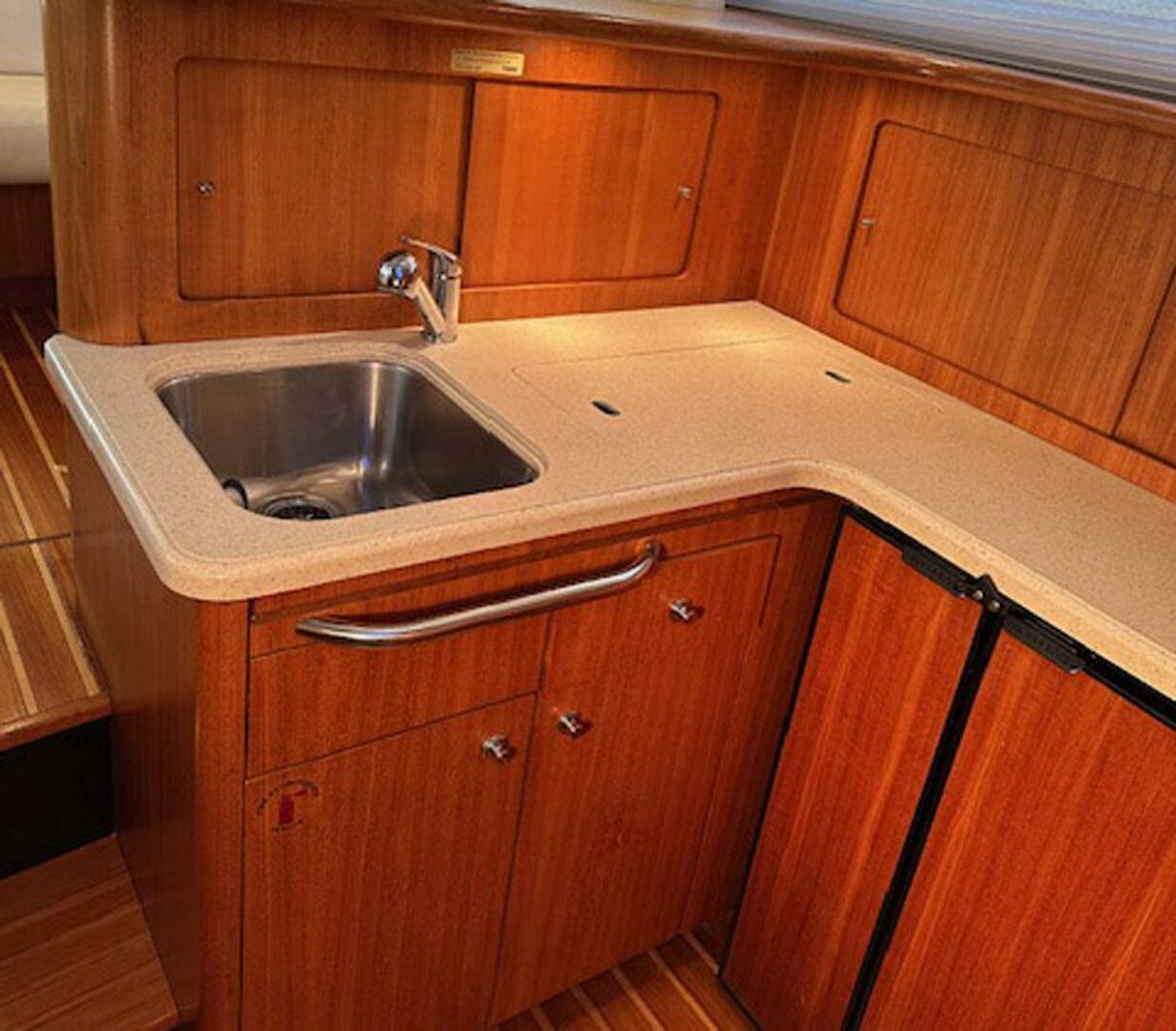 Slide: The Image of Tiara Yachts 3900 Convertible 2006 - 5063881