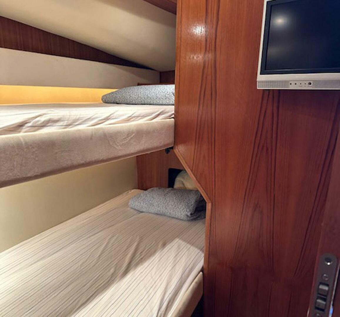 Slide: The Image of Tiara Yachts 3900 Convertible 2006 - 5063889